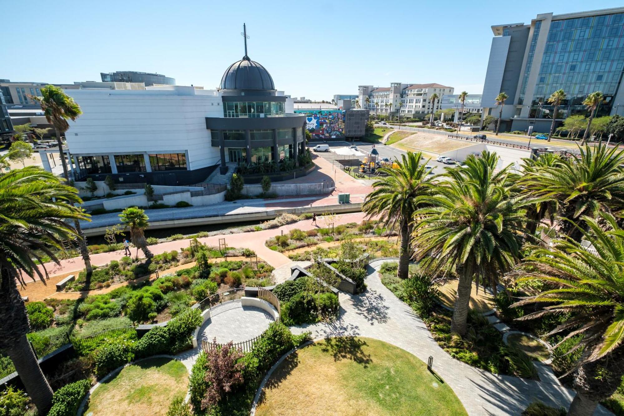 Belina - Nine Palms Premier Apartment Cape Town