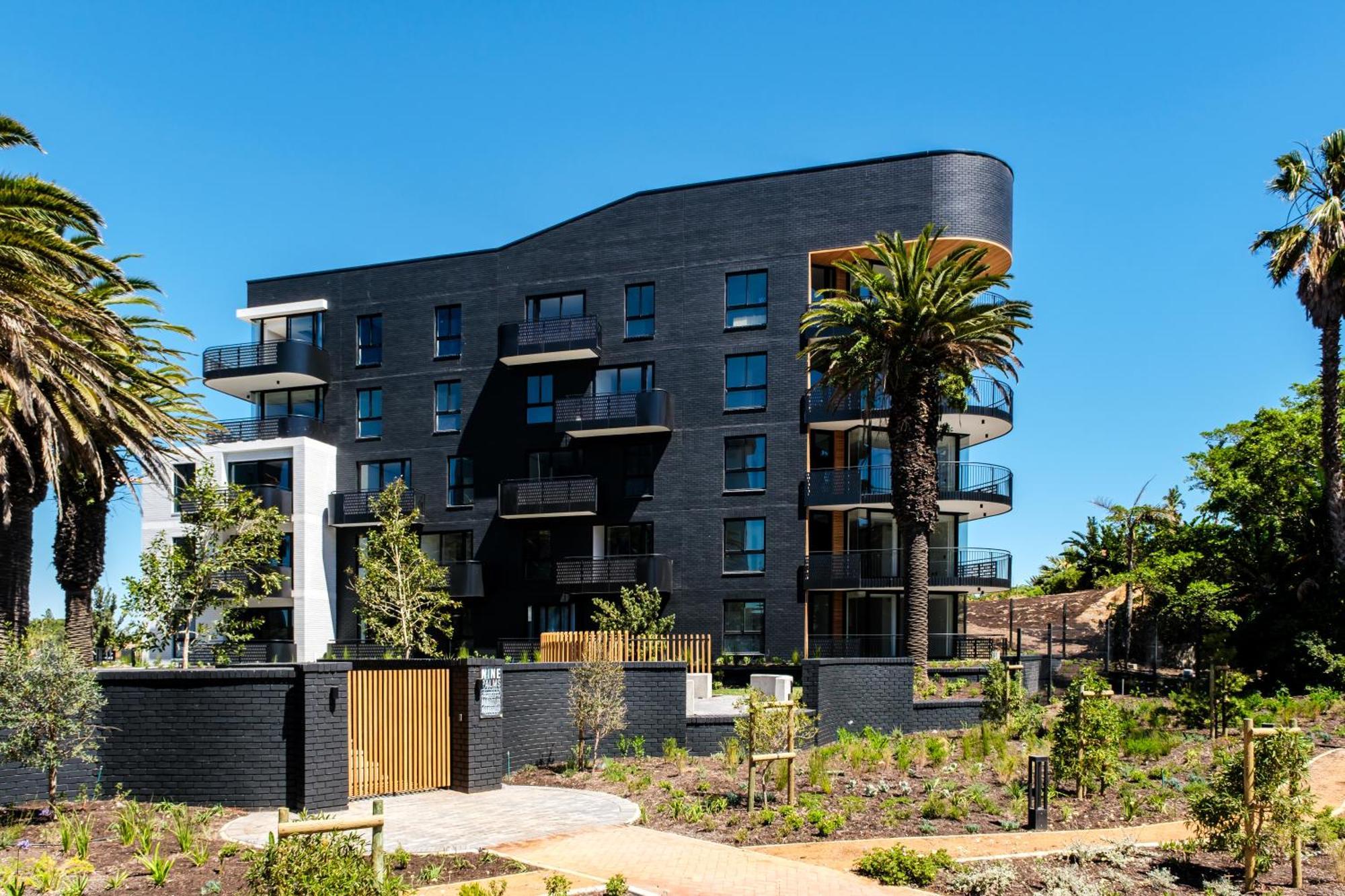 Belina - Nine Palms Premier Apartment Cape Town